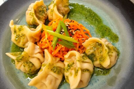 Цзяоцзы с говядиной и кимчи