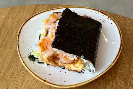 Окинавский сэндвич с креветкой том ям