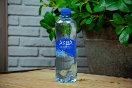 Вода Aqua Minerale газированная