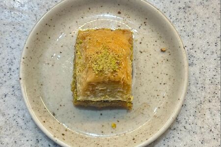 Пахлава с фисташками Klasik