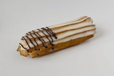 Эклер сливочный