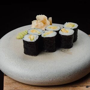 Маки с авокадо