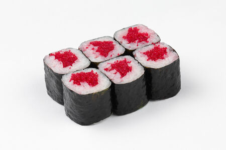 Ролл с красной тобико