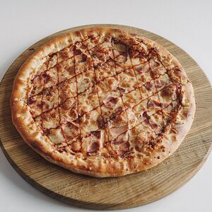 Пицца с беконом