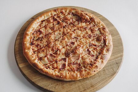 Пицца с беконом