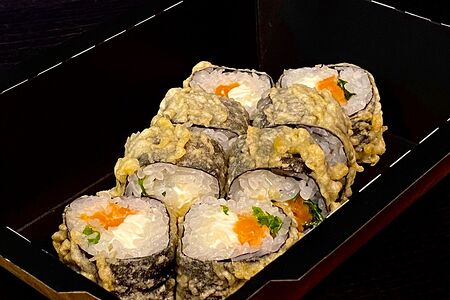 Горячий ролл с лососем