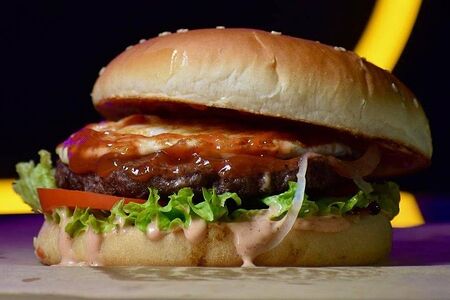 Большой бургер с говядиной
