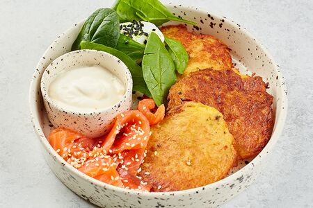 Драники с лососем