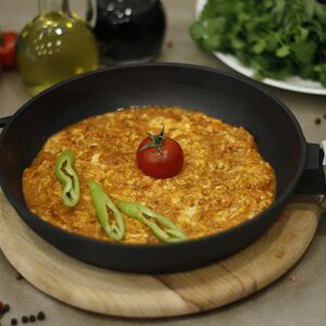 Ձվածեղ լոլիկով