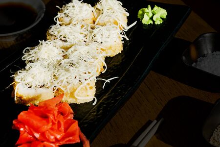 Горячий ролл Цезарь