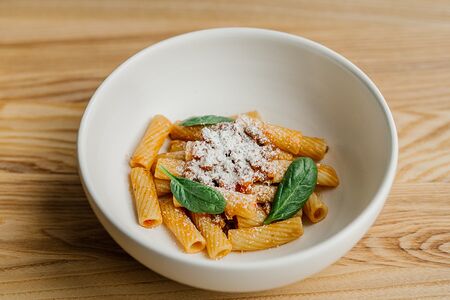 Паста Болоньезе с сыром фета