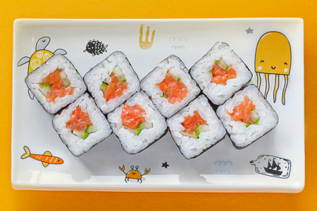 С копченым лососем