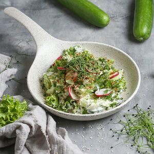 Վարունգով և բողկով աղցան