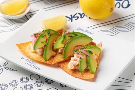 Тостадас с креветками