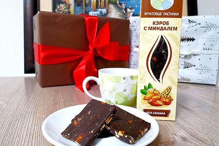 Фруктовые пастилки без сахара кэроб с миндалем