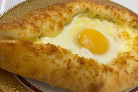Хачапури по-аджарски