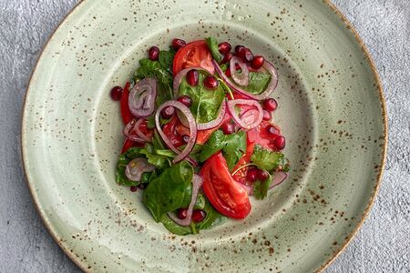 Салат с бакинскими помидорами