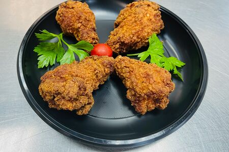 Куриные крылышки в панировке