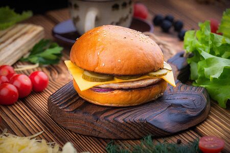 Бургер с курицей Лиходей