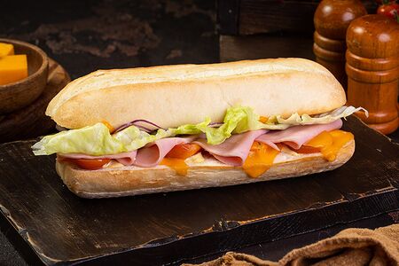 Сэндвич с ветчиной и сыром