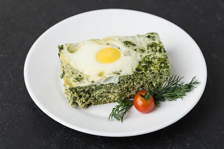 Шпинат с яйцом