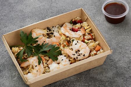 Рис WoK с креветками и овощами