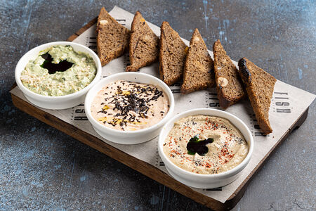 Ассорти из трёх видов риетов