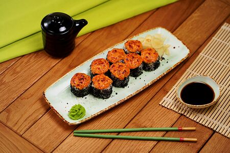 Ролл Спайси Угорь