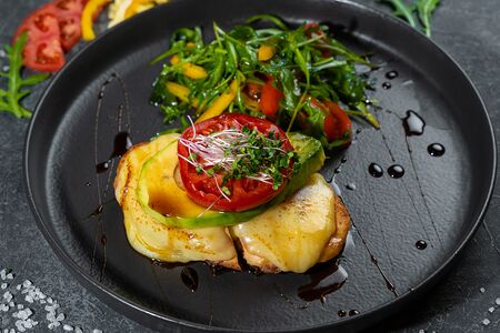 Куриная грудка с черносливом