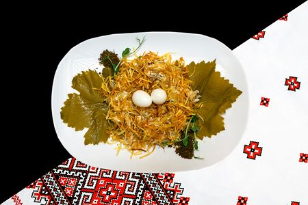 Салат Гнездо перепелки