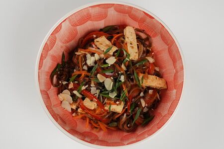 Гречневая лапша с тофу