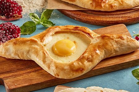 Хачапури по-аджарски маленький