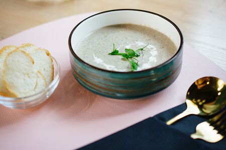 Крем-суп грибной