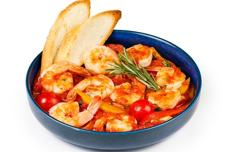 Креветки в томатном соусе