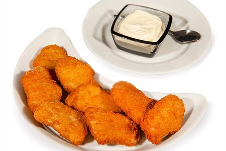 Куриные стрипсы с соусом Тартар