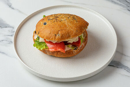 Фокачча моцарелла с овощами гриль