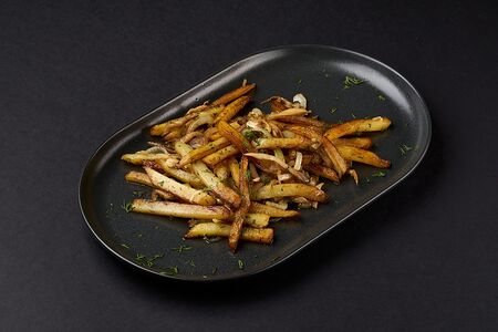 Картофель жареный с луком и грибами