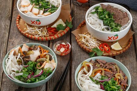 Набор: фо бо, фо га, лапша с курицей, лапша с говядиной