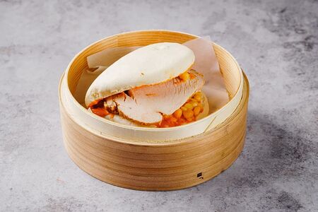 Бао с цыпленком