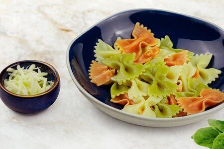 Фарфале Colored