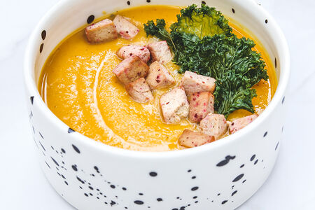 Суп с жареным тофу