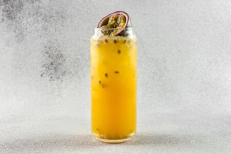 Лимонад Манго-маракуйя