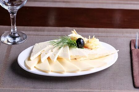 Сыр Сулугуни