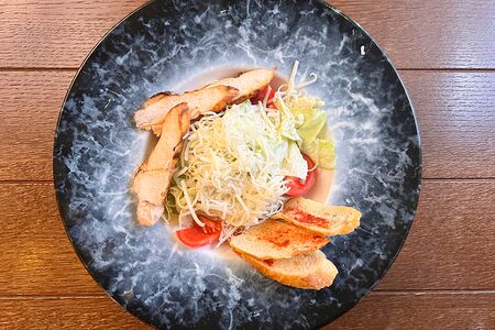 Цезарь с курицей