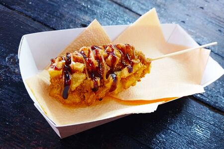 Корн-дог с картофельными кубиками