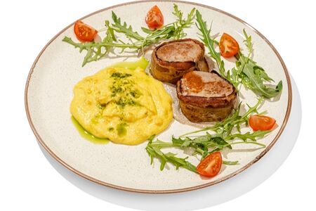 Медальоны из свинины