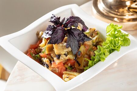 Салат Мангал