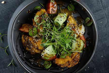 Салат с жареными баклажанами