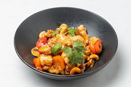 Рис c курицей и кешью