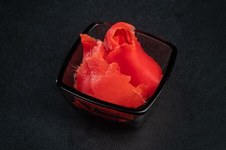 Маринованный корень имбиря